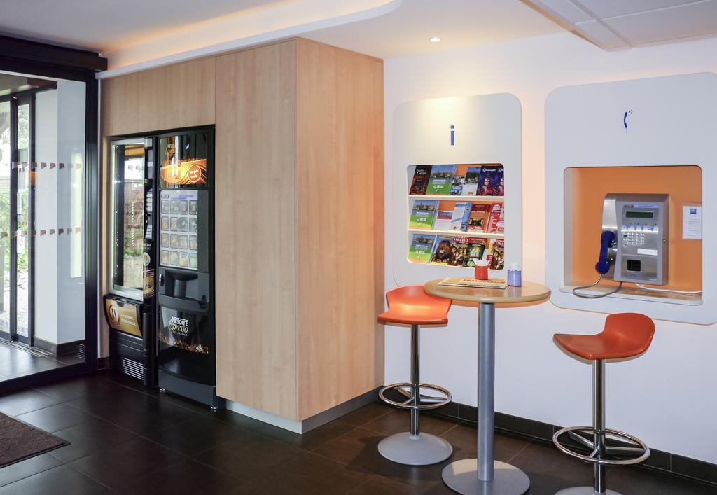 Ibis Budget Castelnaudary - A61 Buitenkant foto