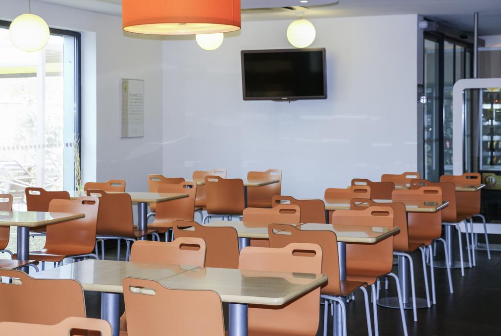Ibis Budget Castelnaudary - A61 Buitenkant foto