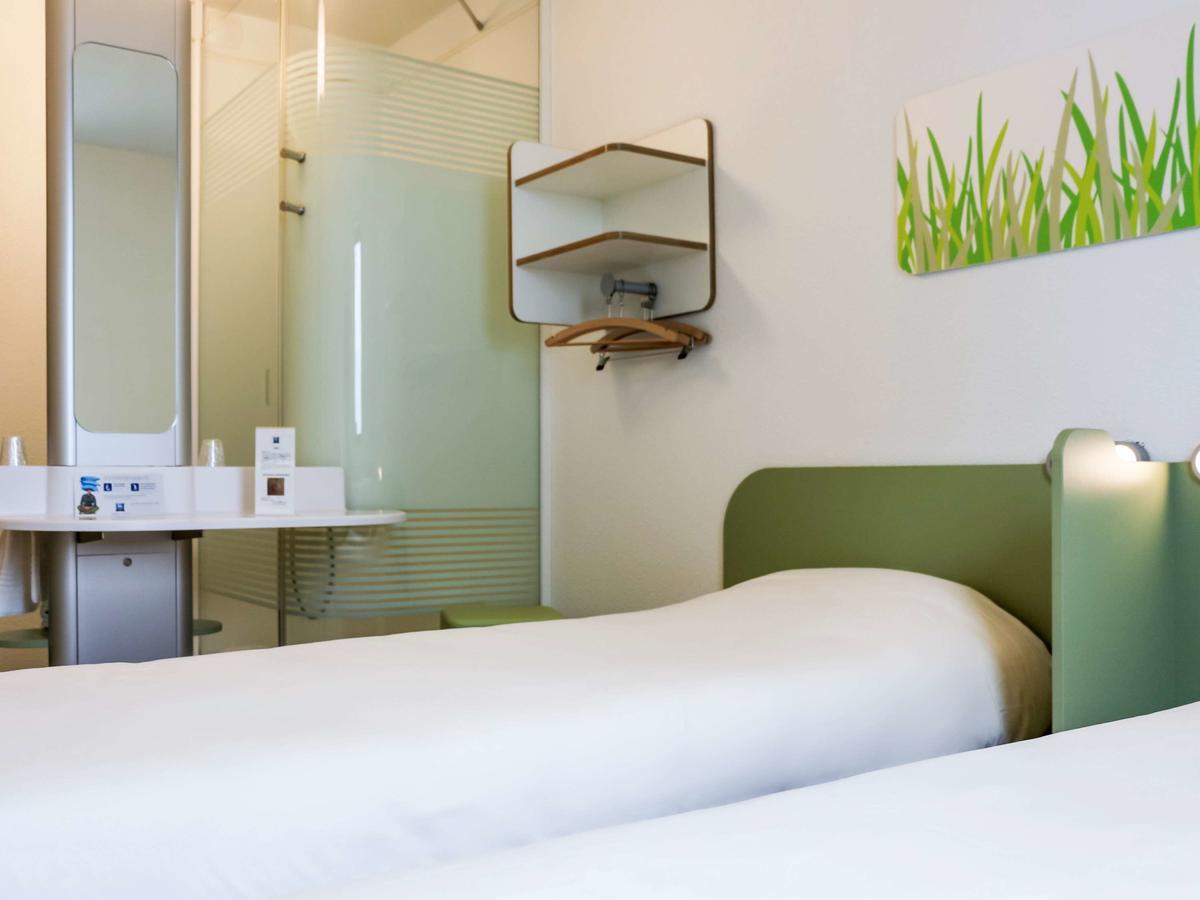 Ibis Budget Castelnaudary - A61 Buitenkant foto