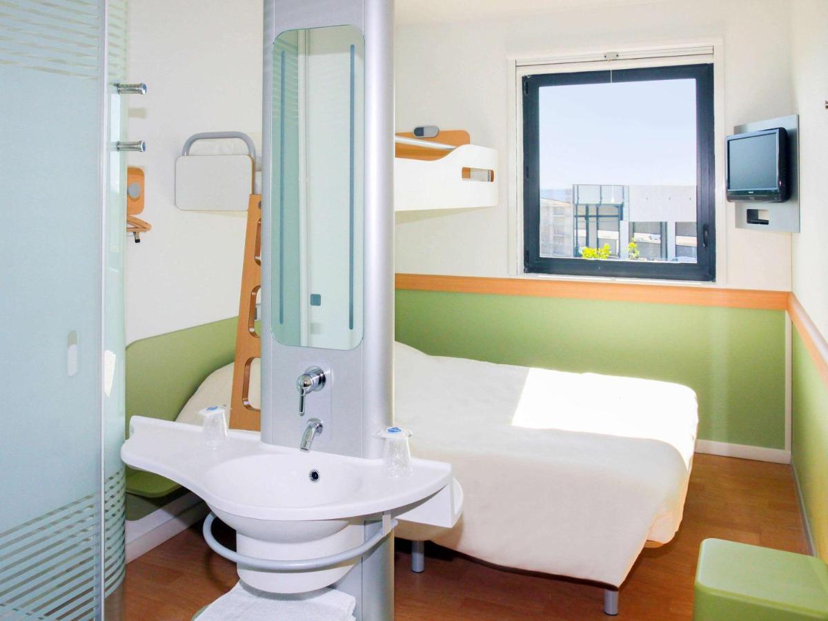 Ibis Budget Castelnaudary - A61 Buitenkant foto